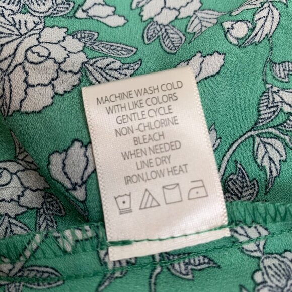 Max Studio Green Floral Maxi Dress Size M vneck wrap front boho cottagecore - Picture 5 of 6